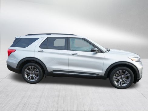 Certified 2023 Ford Explorer XLT w/ Equipment Group 202A image 8
