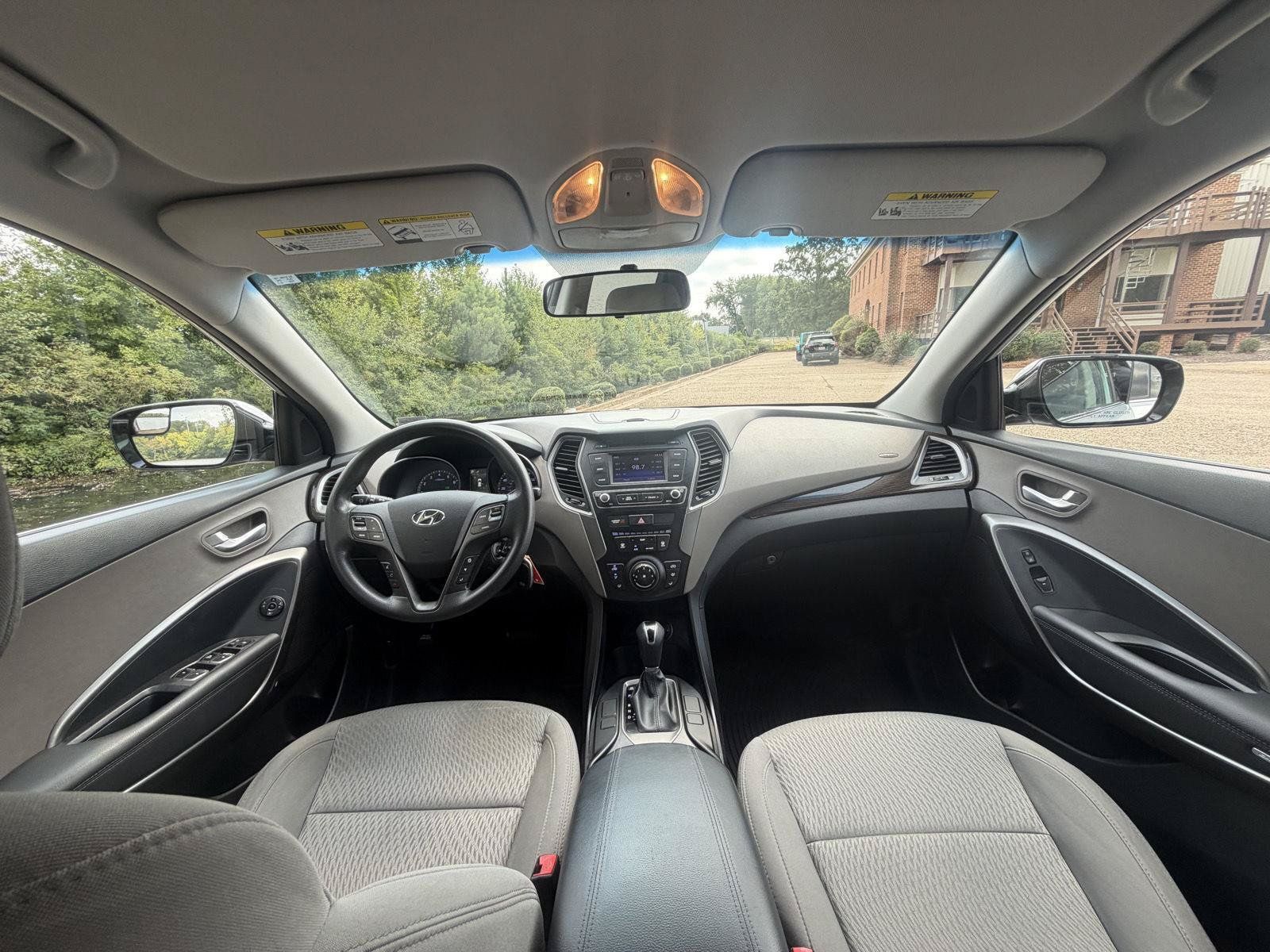 Used 2018 Hyundai Santa Fe Sport FWD image 10