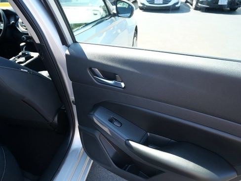 Used 2022 Nissan Altima 2.5 S FWD image 33