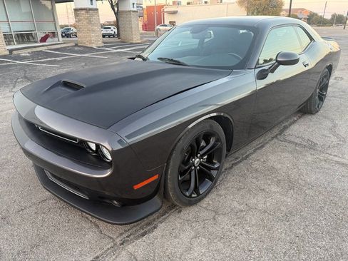 Used 2021 Dodge Challenger R/T image 3