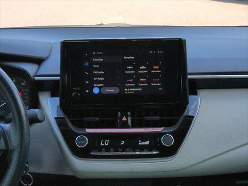 Certified 2025 Toyota Corolla LE FWD image 17