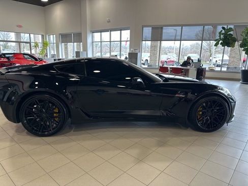 Used 2016 Chevrolet Corvette Z06 w/ 2LZ Preferred Equipment Group image 6