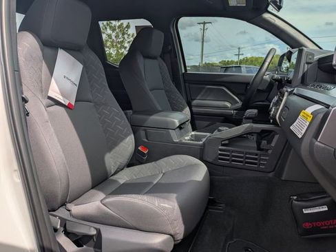 New 2026 Toyota Tacoma SR5 AWD/4WD image 31