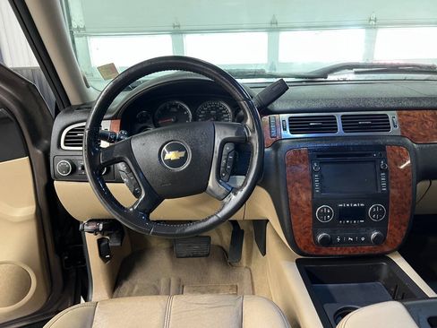 Used 2007 Chevrolet Silverado 3500 LTZ w/ EZ-Lift Tailgate Package AWD/4WD image 8