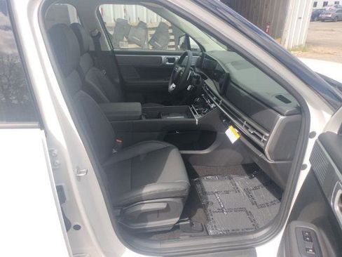 Used 2025 Hyundai Santa Fe SEL FWD image 49