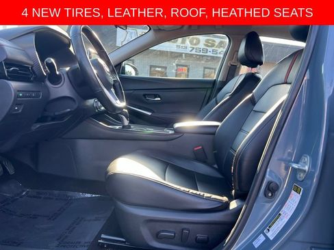 Used 2024 Nissan Sentra SR w/ SR Premium Package FWD image 9