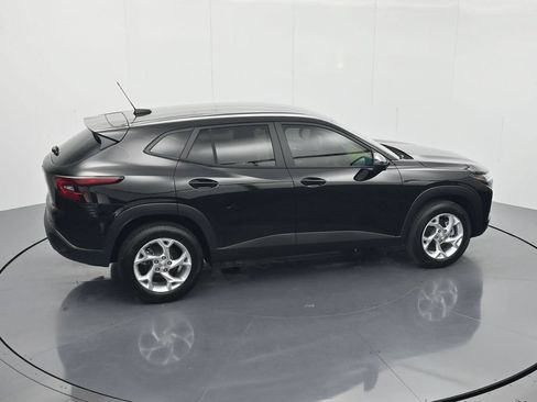 New 2026 Chevrolet Trax LS w/ LS Convenience Package FWD image 31