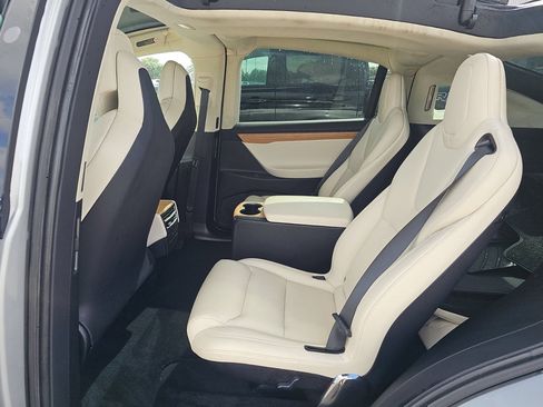 Used 2018 Tesla Model X 100D AWD/4WD image 8