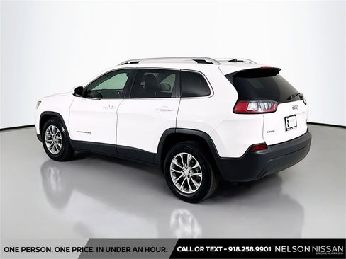 Used 2019 Jeep Cherokee Latitude Plus image 7