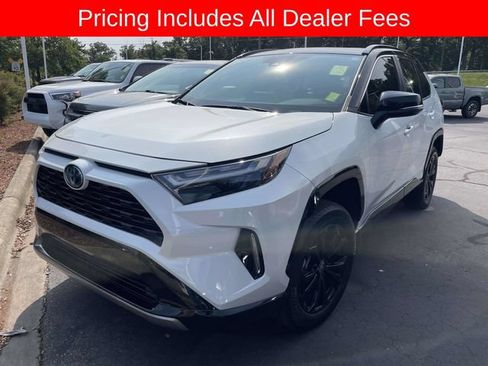 Used 2024 Toyota RAV4 XSE w/ Weather Package AWD/4WD image 1