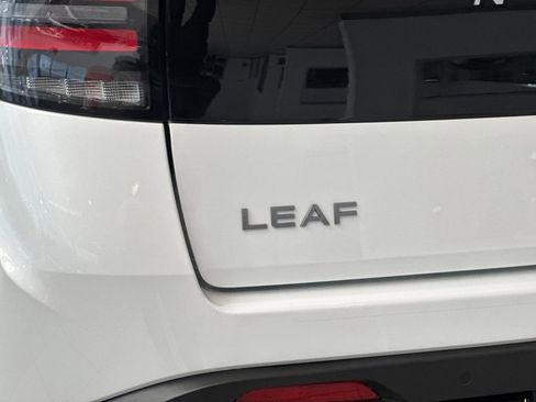 New 2026 Nissan Leaf SV+ w/ Illuminated Package FWD image 26