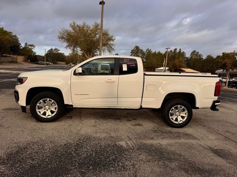Used 2022 Chevrolet Colorado LT w/ Fleet Safety Package image 4