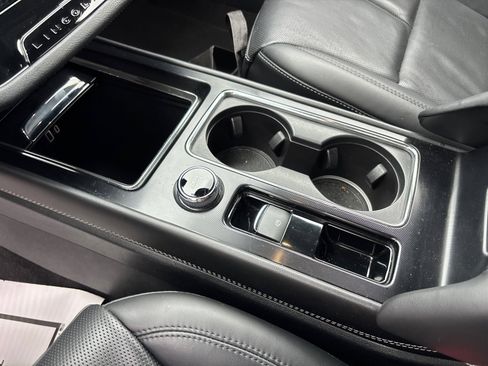 Certified 2022 Lincoln Corsair Reserve w/ Elements Package FWD image 23