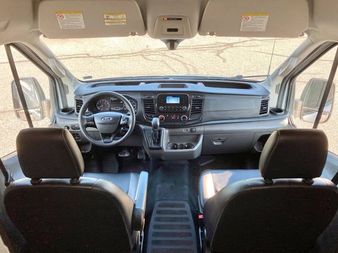 Used 2024 Ford Transit 250 148 Medium Roof RWD image 6