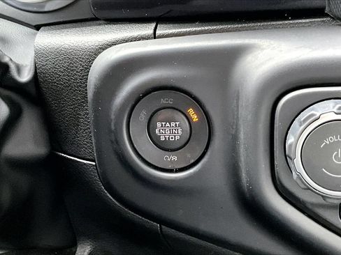 Used 2023 Jeep Wrangler Unlimited Sahara AWD/4WD image 27