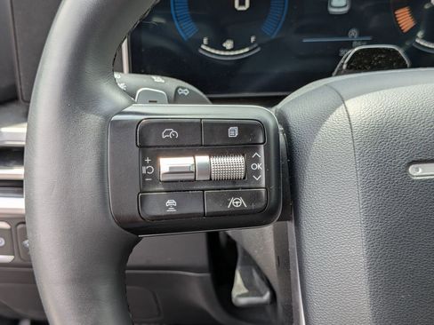 Used 2025 Hyundai Santa Fe SEL AWD/4WD image 18