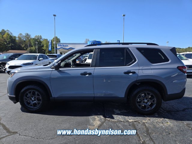 New 2026 Honda Pilot TrailSport image 4