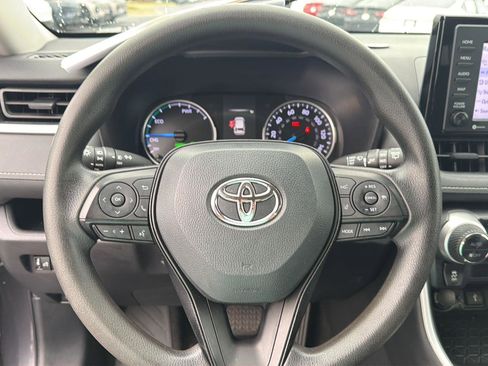 Used 2021 Toyota RAV4 XLE AWD/4WD image 19