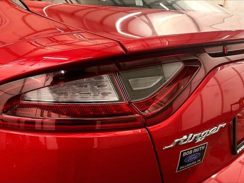 Used 2019 Kia Stinger GT1 image 28