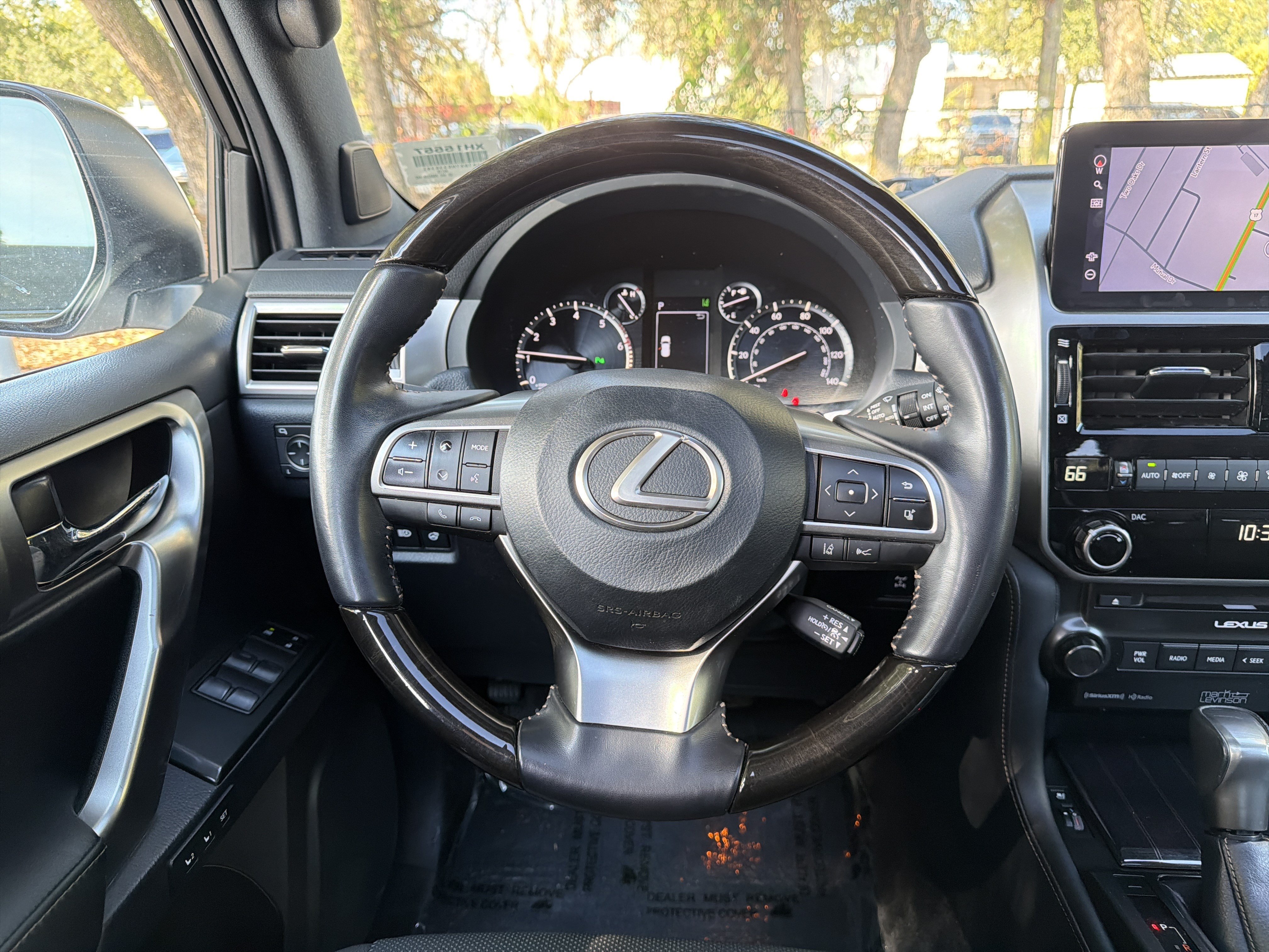 Used 2022 Lexus GX 460 Premium w/ Accessory Package AWD/4WD image 33