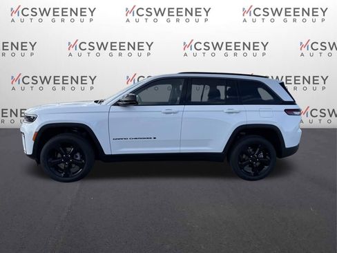 New 2026 Jeep Grand Cherokee Limited w/ Limited Altitude Package RWD image 3