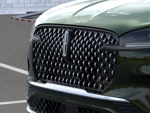 New 2026 Lincoln Aviator Black Label AWD/4WD image 17