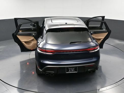 Certified 2023 Porsche Macan Turbo image 34
