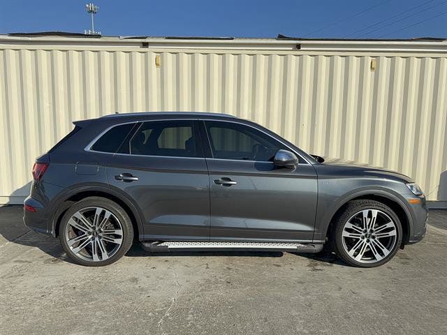 Used 2018 Audi SQ5 Prestige AWD/4WD image 2