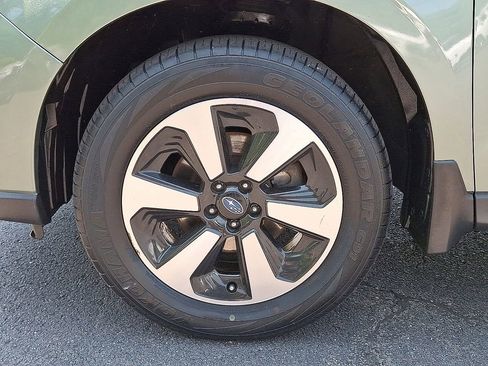 Used 2018 Subaru Forester 2.5i Limited AWD/4WD image 28