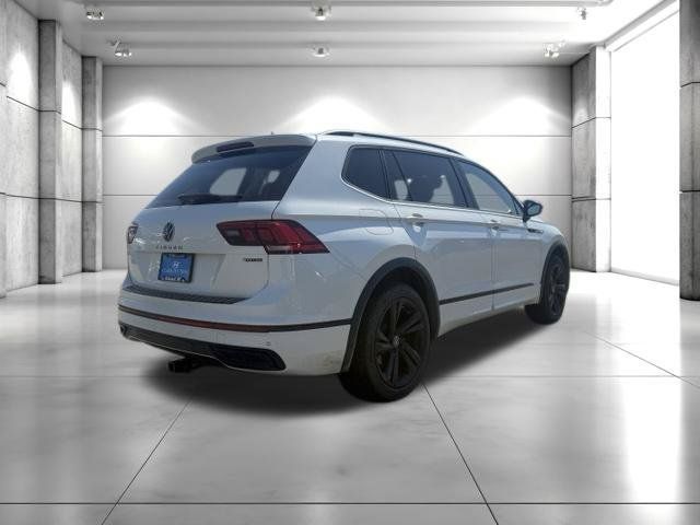 Used 2024 Volkswagen Tiguan SE R-Line AWD/4WD image 6