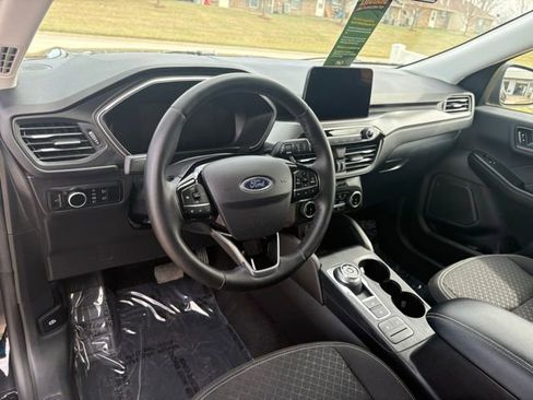Used 2024 Ford Escape Active image 10