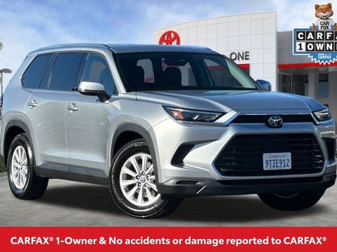 Certified 2025 Toyota Grand Highlander AWD image 2