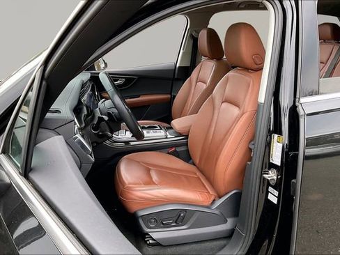 Used 2024 Audi Q7 3.0T Premium Plus image 15