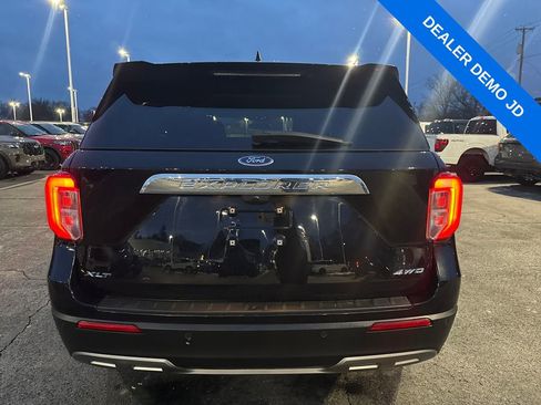 Used 2023 Ford Explorer XLT w/ Equipment Group 202A image 7