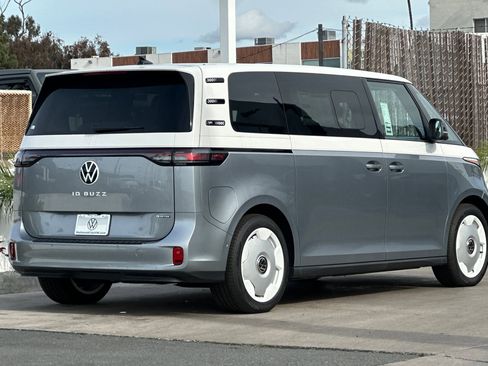 New 2025 Volkswagen ID. Buzz 1st Edition image 5