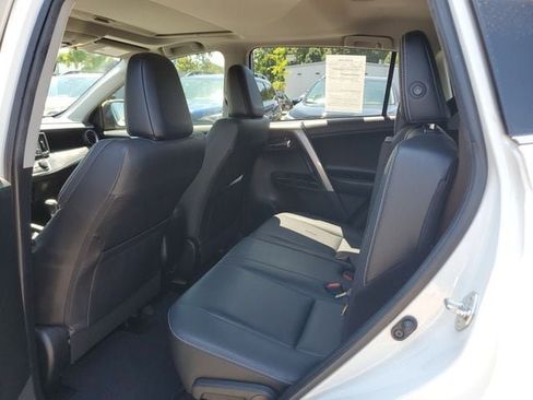 Used 2018 Toyota RAV4 Limited AWD/4WD image 14