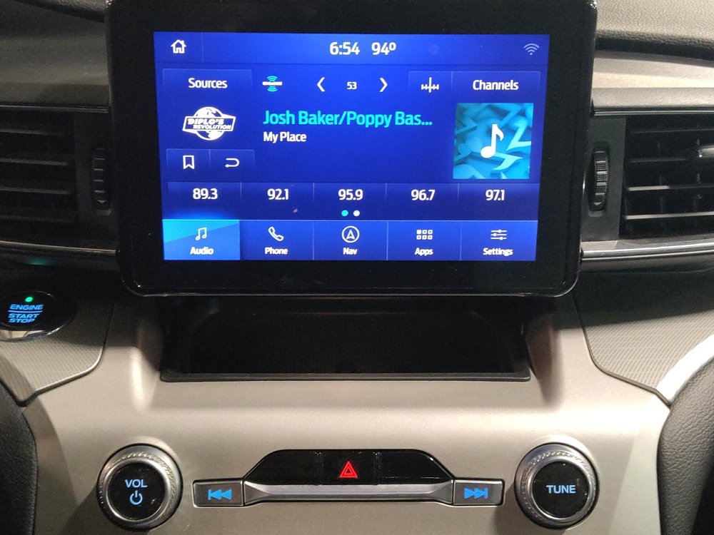 Used 2021 Ford Explorer XLT w/ Equipment Group 202A RWD image 25