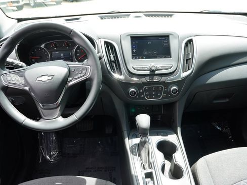 Certified 2023 Chevrolet Equinox LT AWD/4WD image 18