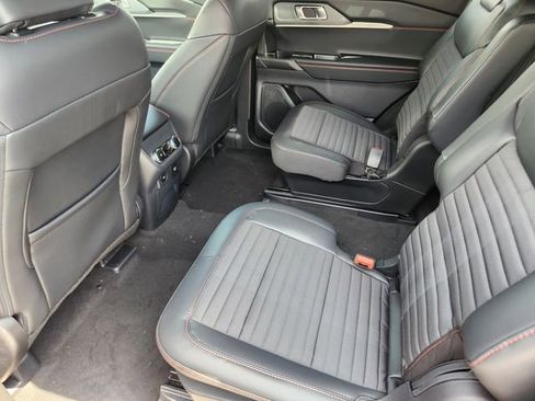 New 2026 Ford Explorer ST-Line w/ ST-Line Street Pack RWD image 31