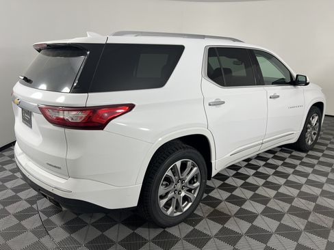 Used 2020 Chevrolet Traverse Premier w/ LPO, Floor Liner Package AWD/4WD image 11