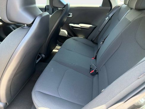 New 2026 Kia K4 FWD image 11
