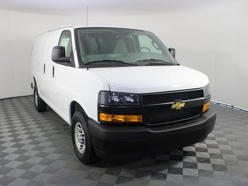 New 2026 Chevrolet Express 2500 w/ Driver Convenience Package RWD image 21