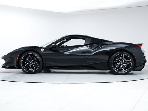 Certified 2019 Ferrari 488 Pista Spider image 7