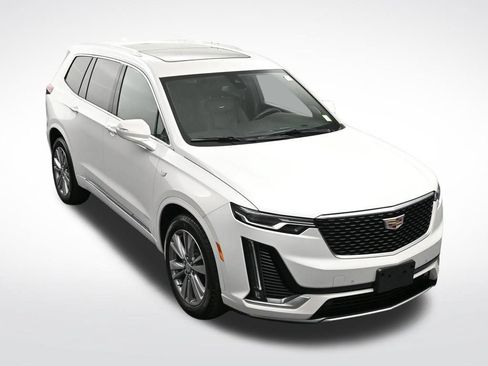 Certified 2024 Cadillac XT6 Premium Luxury AWD/4WD image 23