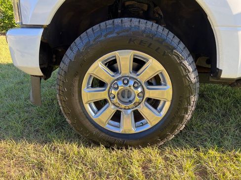 Used 2020 Ford F250 Platinum w/ FX4 Off-Road Package image 55