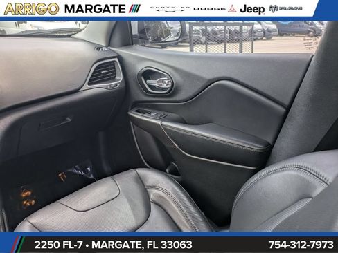 Used 2021 Jeep Cherokee Latitude Lux AWD/4WD image 18
