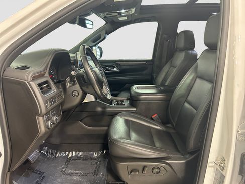 Used 2021 Chevrolet Tahoe Z71 w/ Luxury Package AWD/4WD image 11