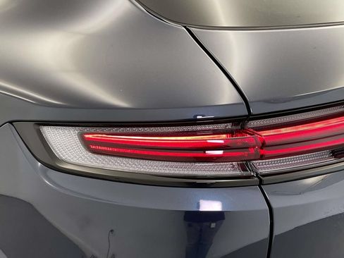 Certified 2024 Porsche Cayenne AWD/4WD image 16
