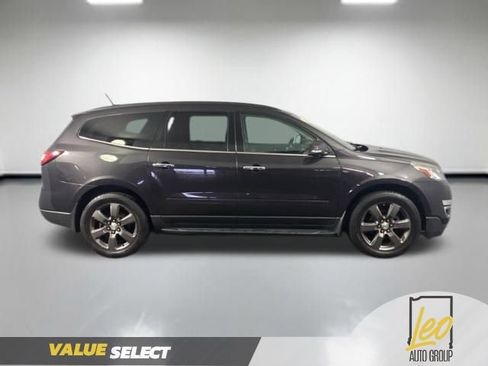 Used 2017 Chevrolet Traverse LT AWD/4WD image 7