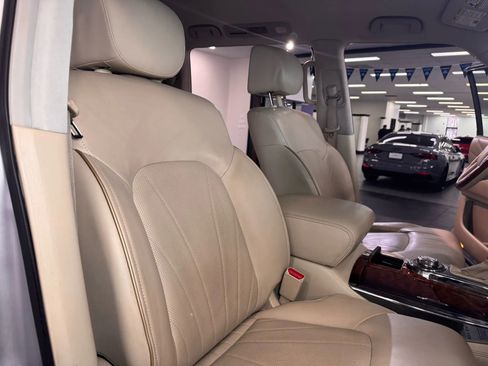 Used 2016 INFINITI QX80 4WD w/ Deluxe Technology Package image 13
